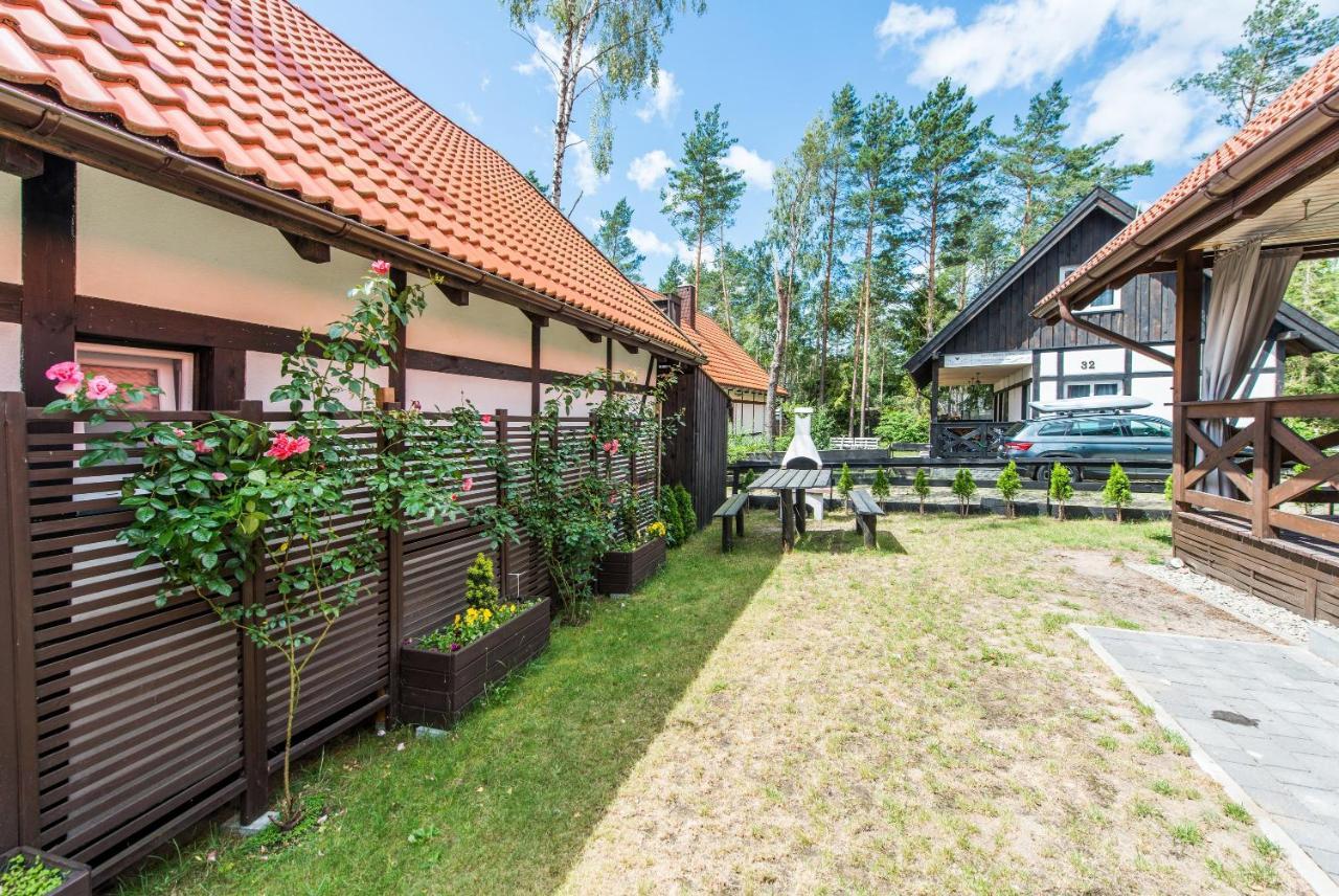 Dom Kaszubski Nr 65 Zalakowo Extérieur photo